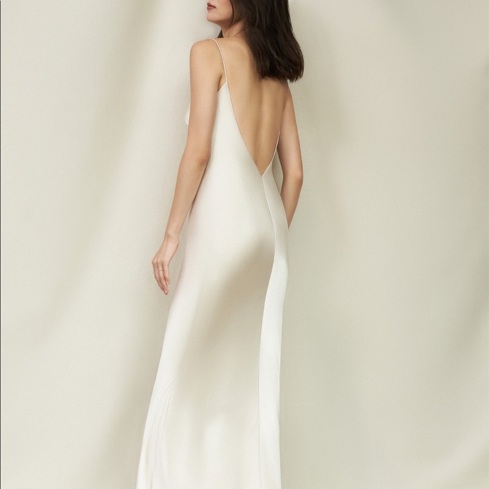 UNALTERED NWT SAVANNAH MILLER BRIDAL GOWN